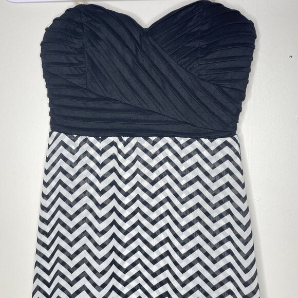 Guess Y2K Small Black White Strapless Sweetheart Flowy Chevron High Low Dress - Picture 2 of 9